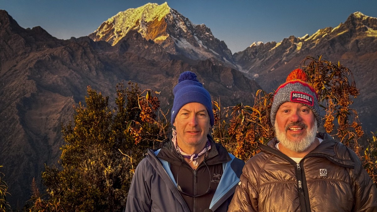 Bob Odenkirk e David Cross sobre a crise que os levou a escalar Machu Picchu