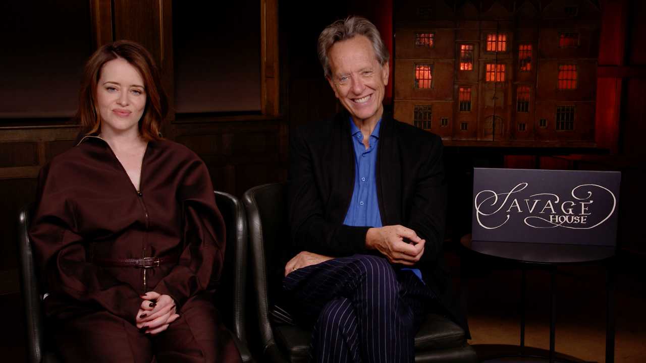 Entrevista de 'Savage House': Richard E. Grant e Claire Foy