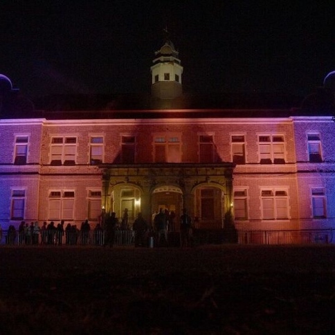Revisão de Tribeca 2026: A ASSOMBRAÇÃO DE PENNHURST mais uma vez prova que o terror mais relevante vem em forma de documentário